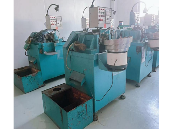 Square grinding machine