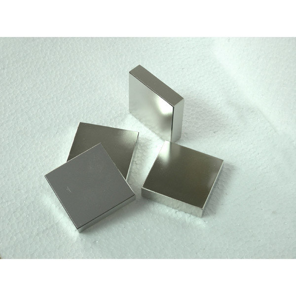 Square magnet